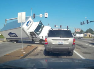 Lowes Truck Runs Red Light
