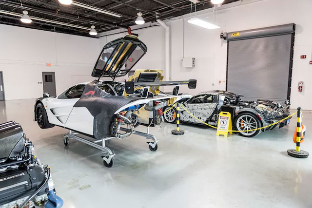 McLaren F1 Service Center