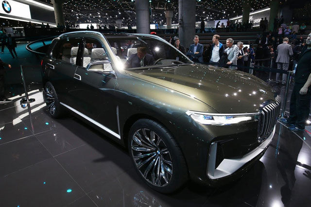 BMW Concept X7 Live Images