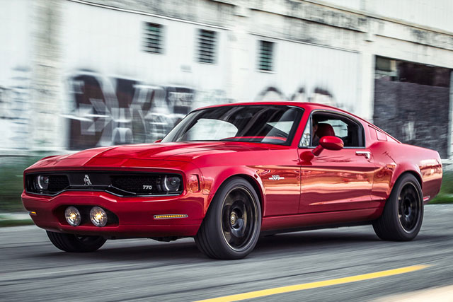 10 New Muscle Cars Better than American Classics (Record Speeds & Price