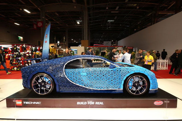 Bugatti Chiron made out of Lego Technic blocks