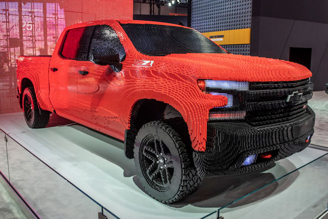 Chevrolet Silverado Z71 Trail Boss in Lego