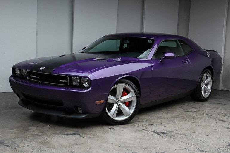 Dodge Challenger SRT8