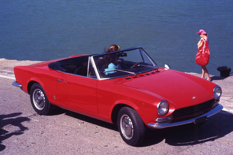 Fiat 124 Spider