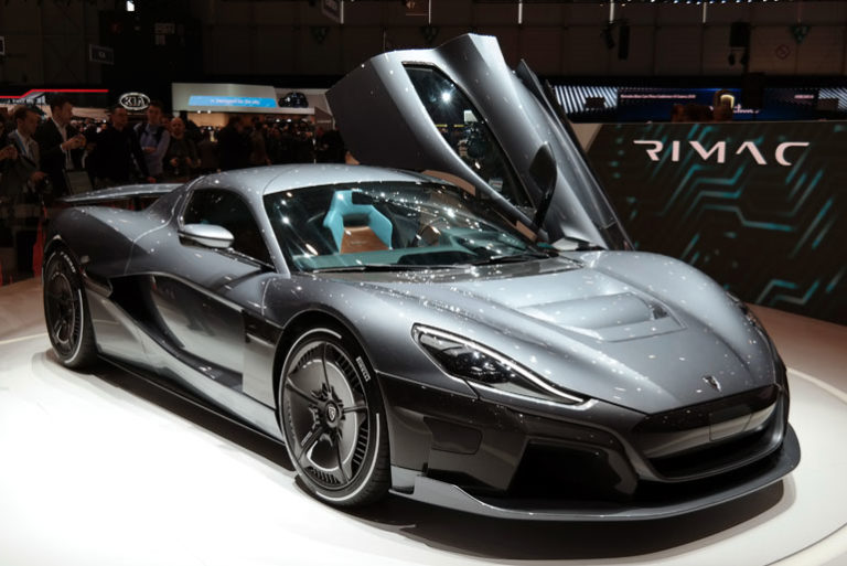 16 Fastest Cars In The World 2021 (Top Speed) According to MPH Cars