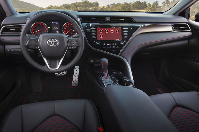 2020 Toyota Camry TRD specs