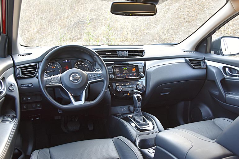 2020 Nissan Rogue Sport SL Interior