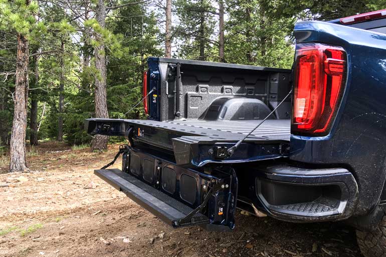 Warning Signs that Your Tailgate Lock May be Giving Up on Your Vehicle