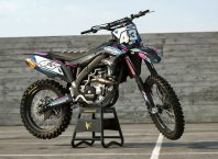 Why You Should Customise Your Dirt Bike With Motocross Graphics
