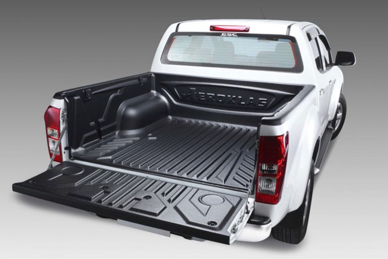 Mitsubishi Triton Tub Liner at HSP UTE LIDS Cars Fellow