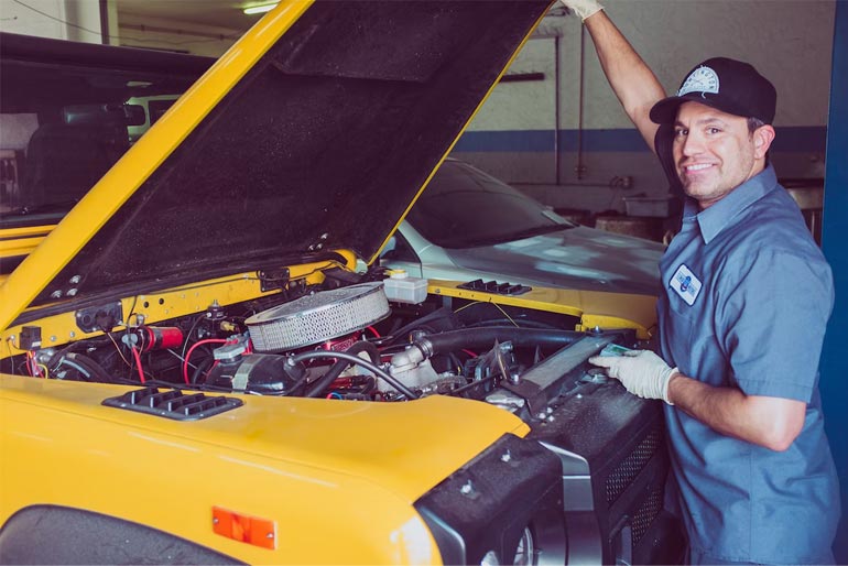 The Top Benefits of Working with a RAC-Approved Garage