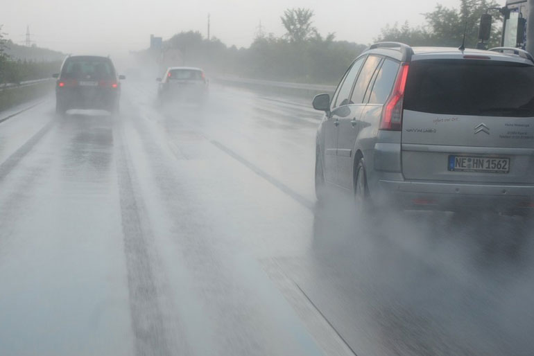 How to Avoid Hydroplaning in the Rain