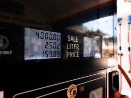 Fuel Efficiency 101: Smart Tips to Save Gas While Driving