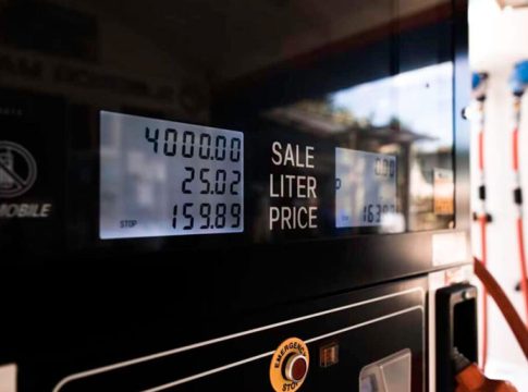 Fuel Efficiency 101: Smart Tips to Save Gas While Driving