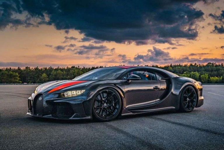 Top 10 Fastest Cars in the World 2025 - Cars Fellow